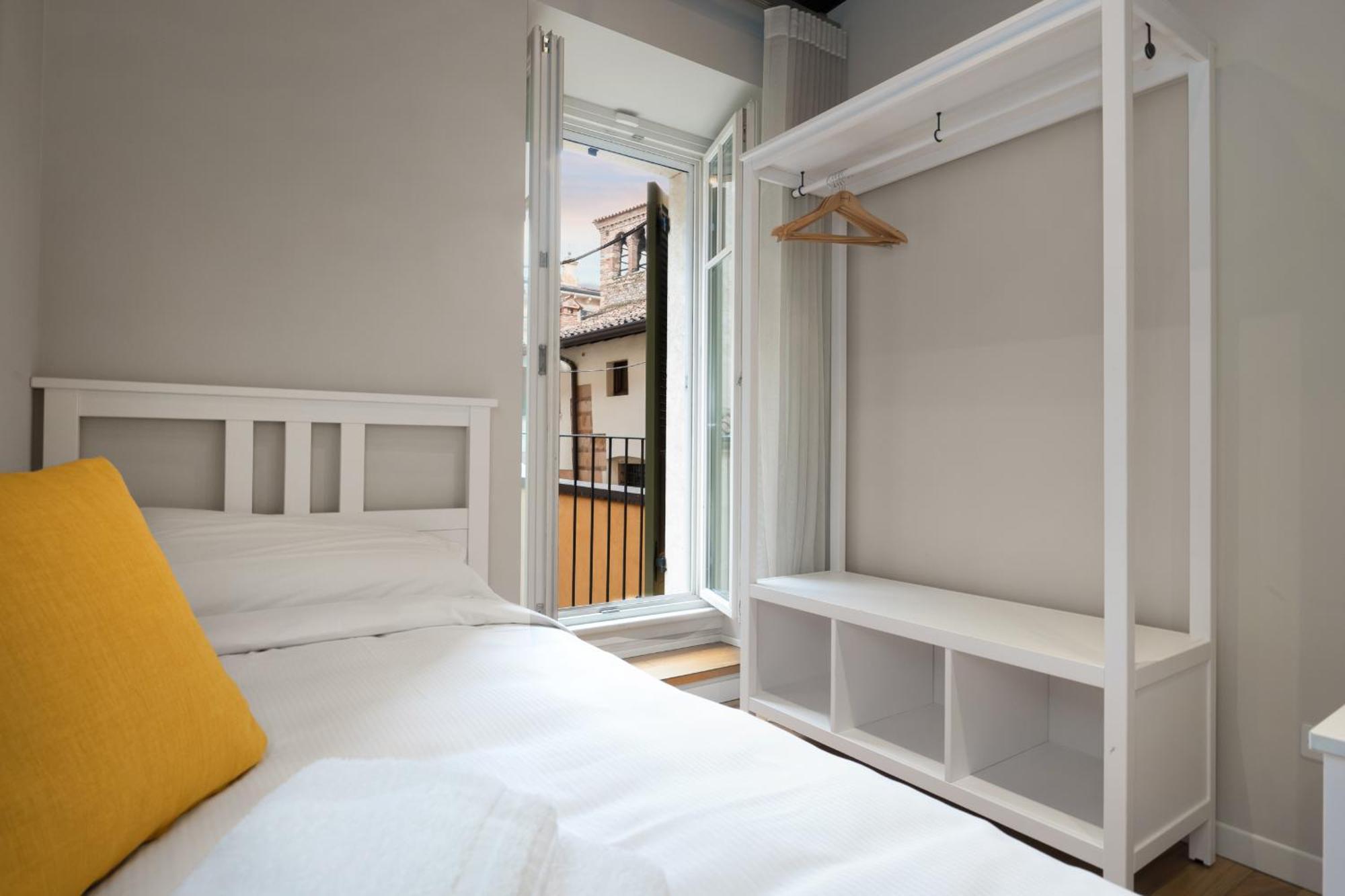 Flats4Rent Federica Apartment Verona Luaran gambar